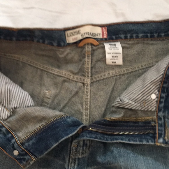 Levi’s 569 jean shorts in blue, EUC, W34. - Picture 9 of 10